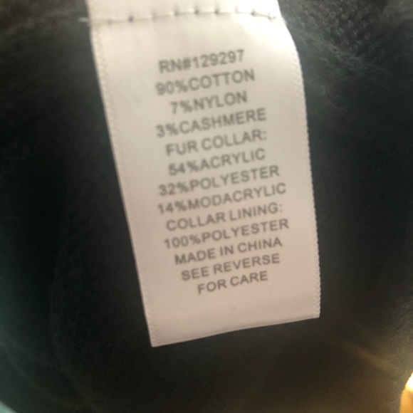 SOLD⚡️Black Cape/Sweater, by IMAN🖤 - Picture 7 of 7